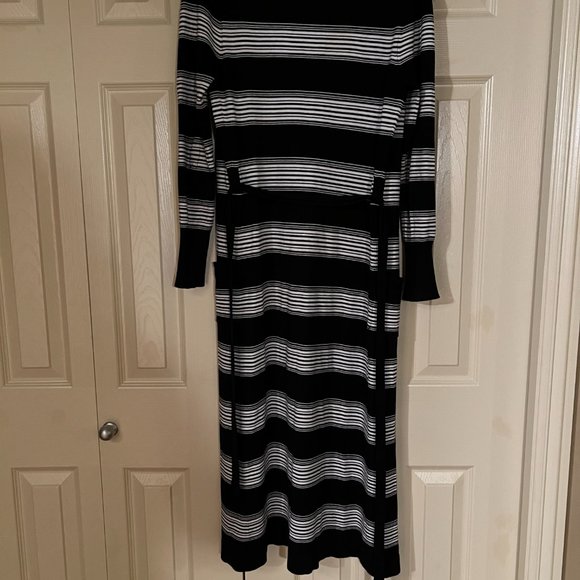 BCBGMaxAzria Black & White Striped Long Cardigan - Picture 3 of 4